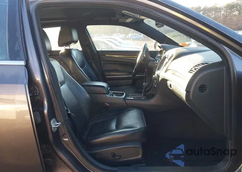 2013 Chrysler 300C from USA, damaged, VIN 2C3CCAET3DH557939